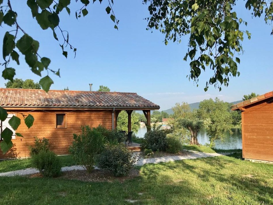 Les chalets Montréjeau / couverture extérieure 